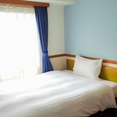 Toyoko Inn Okayama Eki Nishi Guchi Hiroba 外观 照片